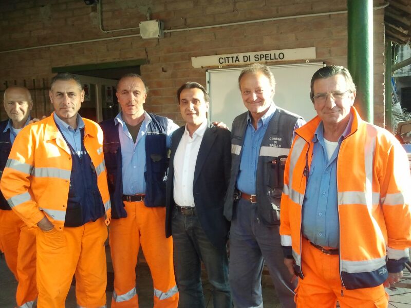 A Spello primo giorno da sindaco per Moreno Landrini