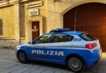 Disattiva l’allarme e ruba uno smartphone da 2.300 euro: incastrato dalle telecamere
