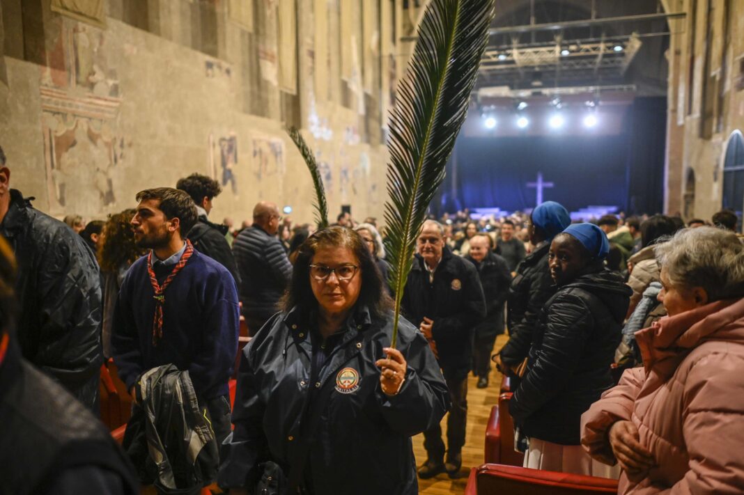 Il Cammino dietro la Croce, Pasqua 2024 (foto Alessio Vissani)