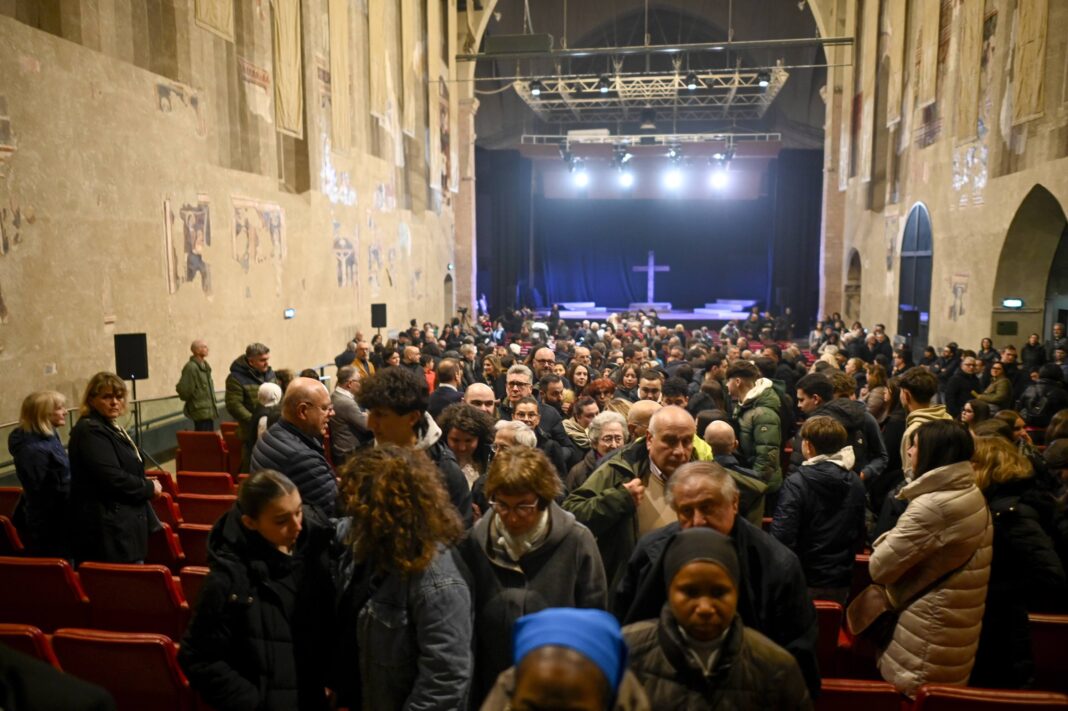 Il Cammino dietro la Croce, Pasqua 2024 (foto Alessio Vissani)