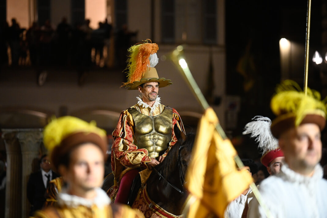 Quintana, corteo storico settembre 2024 (foto Alessio Vissani)
