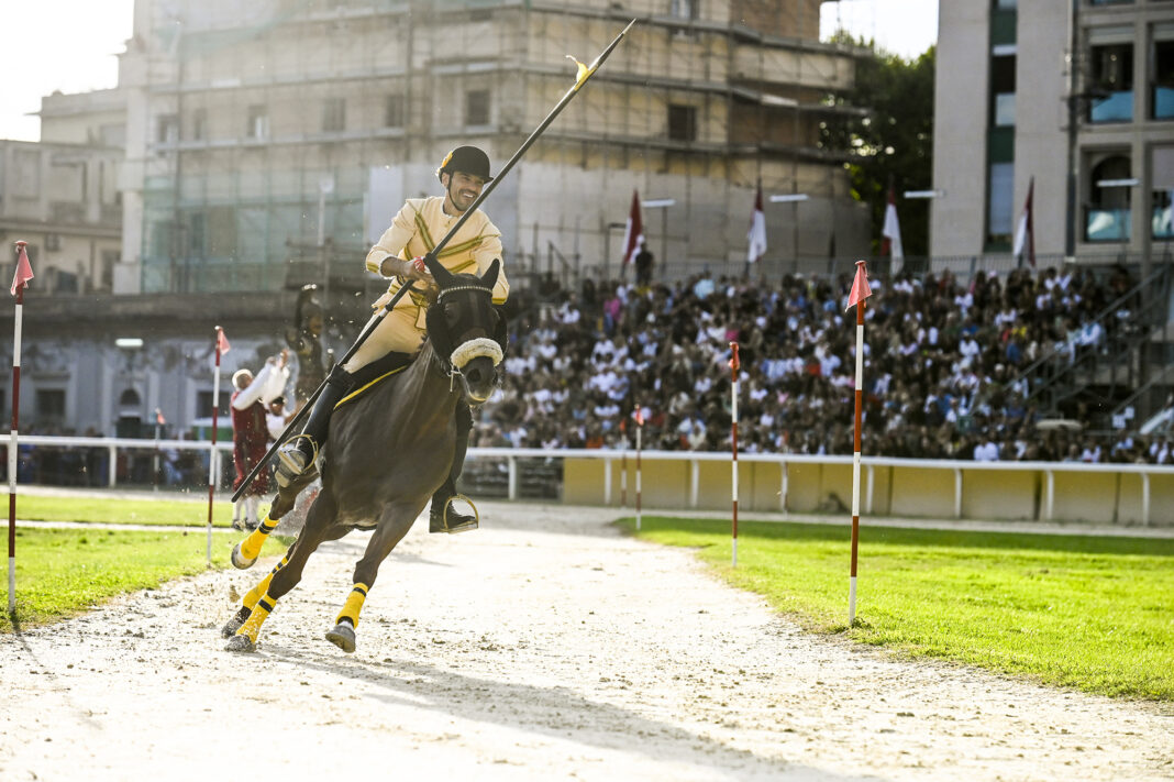 Luca Innocenzi con il Cassero (foto Vissani)