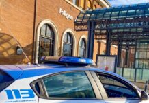 Gli rubano il portafogli e fa arrestare l’uomo che ha usato la sua carta di credito