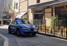 Violento con la compagna e una delle figlie: 55enne allontanato da casa