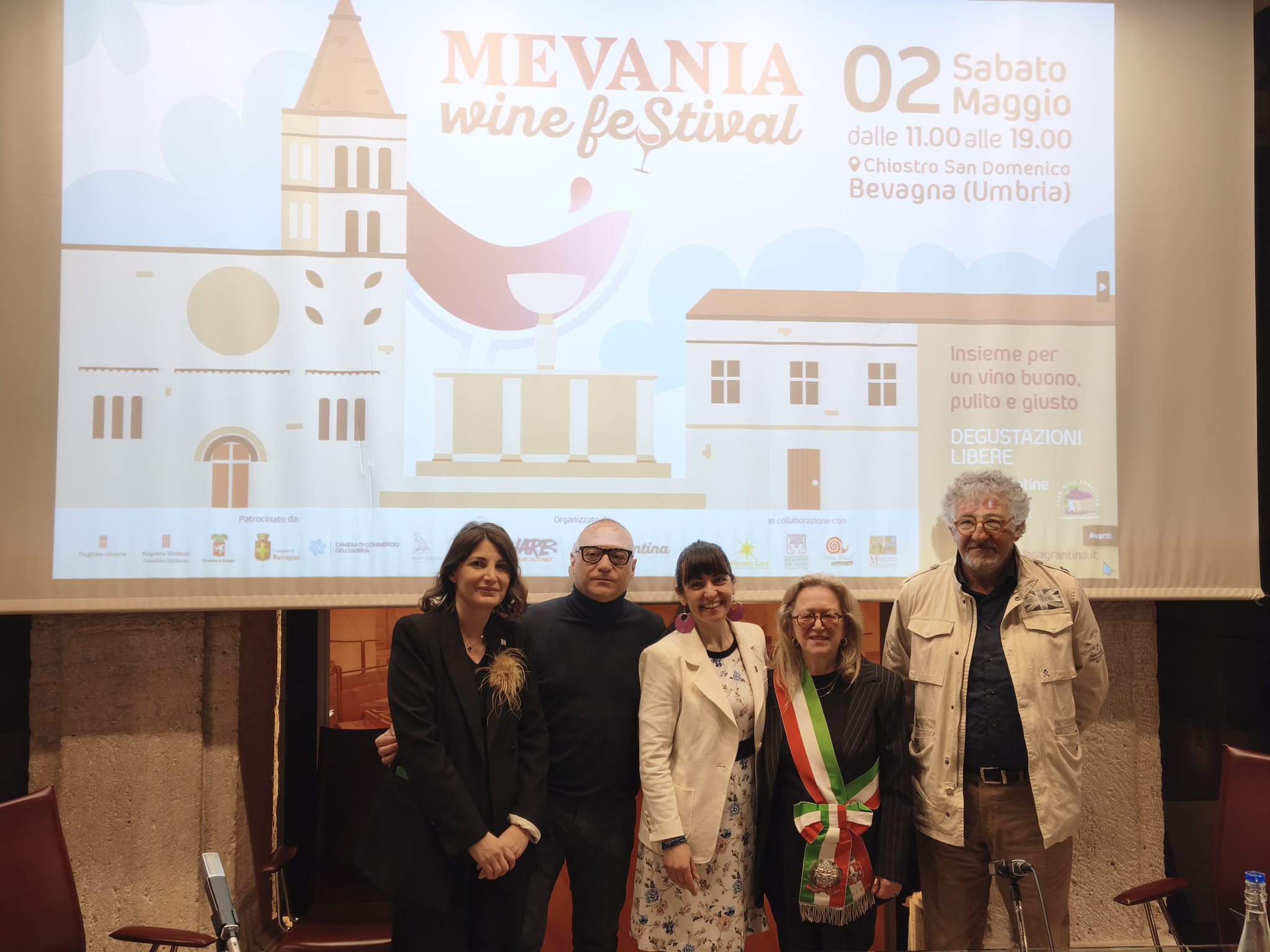 Mevania Wine Festival: a Bevagna il vino si fa cultura del rispetto e lotta al femminicidio