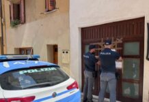 Scoperta una “Crack House” in piazza Giacomini. Blitz della polizia: un arresto e quattro denunce
