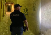 Torna a casa ubriaco e picchia la compagna: arrestato 45enne a Capodacqua