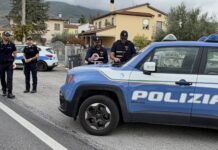 Trevi, la polizia passa al setaccio il centro storico e le periferie: 66 persone identificate